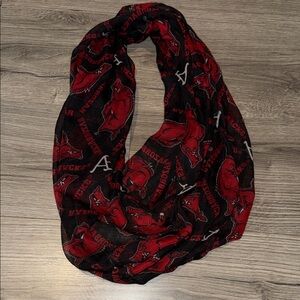 Stylish Razorback Infinity Scarf